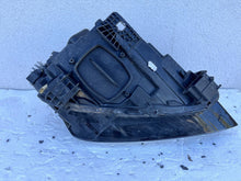 Laden Sie das Bild in den Galerie-Viewer, Frontscheinwerfer Audi Q2 81A941011 Full LED Ein Stück (Rechts oder Links) SCH1649495298ua