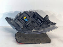Laden Sie das Bild in den Galerie-Viewer, Frontscheinwerfer Mercedes-Benz Vito W447 A4479069700 Links Headlight SCH3501044574fn