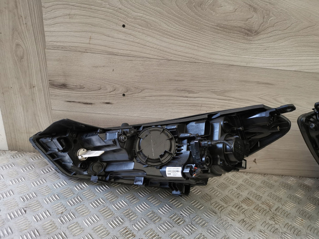 Frontscheinwerfer Hyundai Tucson 92101-D7201 92102-D7201 Rechts oder Links