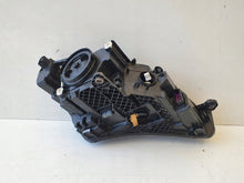 Laden Sie das Bild in den Galerie-Viewer, Frontscheinwerfer Skoda Superb III 3V11941015B Links Scheinwerfer Headlight