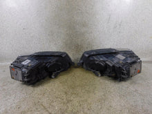 Load image into Gallery viewer, Frontscheinwerfer VW Passat 3C0941754G 3C0941753 Xenon Ein Satz Headlight SCH2773588363wq