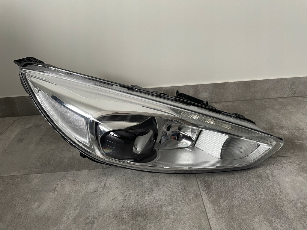 Frontscheinwerfer Ford Focus Rechts Scheinwerfer Headlight