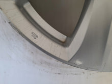 Load image into Gallery viewer, 1x Alufelge 16 Zoll 7.0" 5x114.3 45ET Glanz Silber Lexus X Rim Wheel FEL1818909301bt
