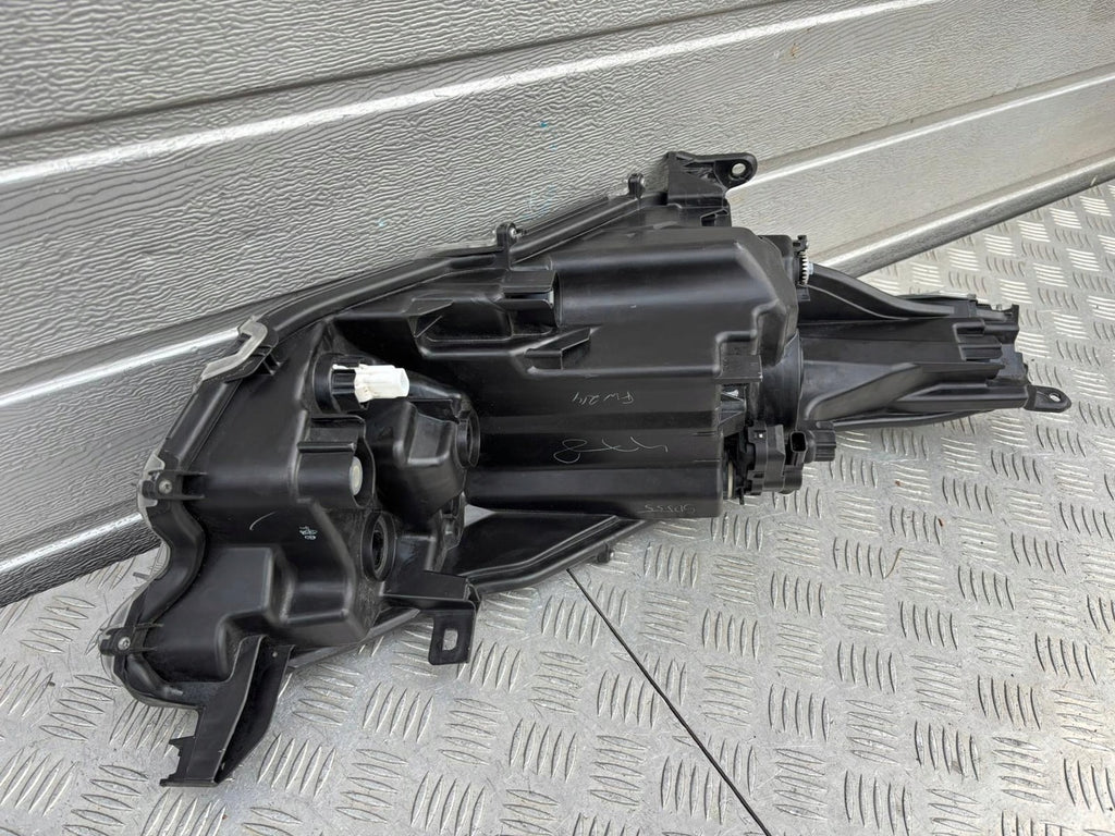 Frontscheinwerfer Toyota Yaris Links Scheinwerfer Headlight SCH2059269561ks