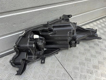 Laden Sie das Bild in den Galerie-Viewer, Frontscheinwerfer Toyota Yaris Links Scheinwerfer Headlight SCH2059269561ks