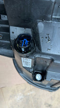 Load image into Gallery viewer, Frontscheinwerfer Hyundai Kona 92102-J9600 Rechts Scheinwerfer Headlight SCH3841363389hp
