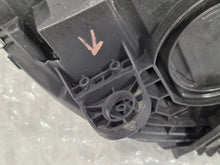 Laden Sie das Bild in den Galerie-Viewer, Frontscheinwerfer Mercedes-Benz W206 A2069068104 Links Scheinwerfer Headlight SCH9969826435iz