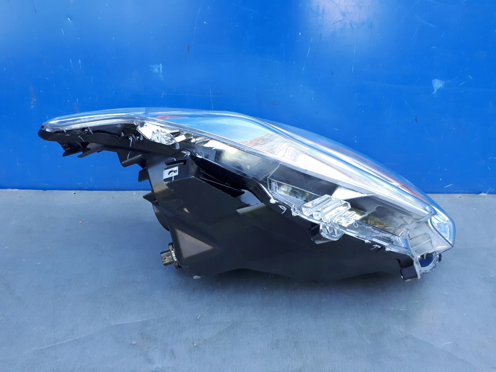 Frontscheinwerfer Mitsubishi L200 8301C738 Rechts Scheinwerfer Headlight