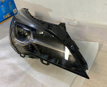 Laden Sie das Bild in den Galerie-Viewer, Frontscheinwerfer Opel Astra K 39208461 7963200007 LED Rechts Headlight