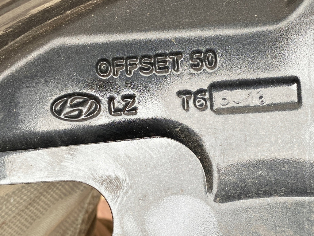 1x Alufelge 17 Zoll 6.5" 4x100 50ET Glanz Graphit 52910-Q0430 Hyundai Bayon Mg FEL5846031370zl