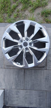Laden Sie das Bild in den Galerie-Viewer, 1x Alufelge 20 Zoll 8.5" 5x114.3 54ET Glanz Silber 52910P2450 Kia Sorento I FEL7083264178iy