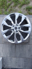 Load image into Gallery viewer, 1x Alufelge 20 Zoll 8.5" 5x114.3 54ET Glanz Silber 52910P2450 Kia Sorento I FEL7083264178iy