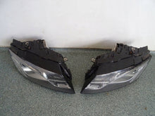 Load image into Gallery viewer, Frontscheinwerfer Audi Q5 8R0941003AJ Xenon Ein Stück (Rechts oder Links)