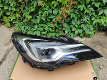 Laden Sie das Bild in den Galerie-Viewer, Frontscheinwerfer Opel Astra K 013488976 39055746 LED Rechts Headlight