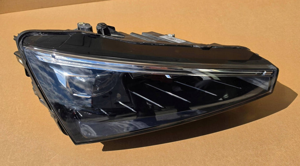 Frontscheinwerfer Skoda Scala 657941016A 90176079 LED Rechts Headlight SCH9625602406rw