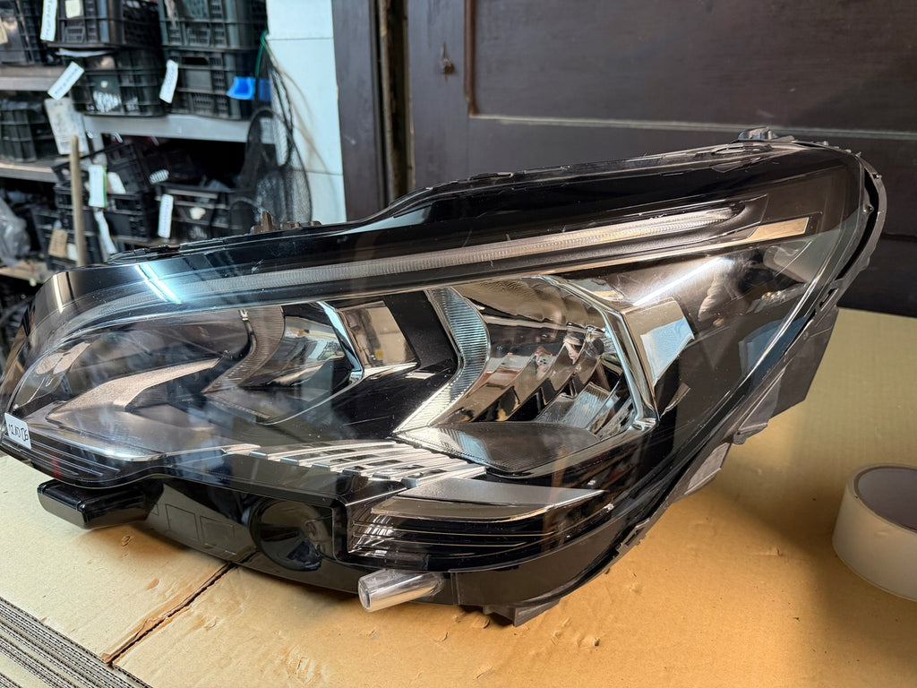 Frontscheinwerfer Peugeot 5008 90056582 Links Scheinwerfer Headlight SCH3113813355cq