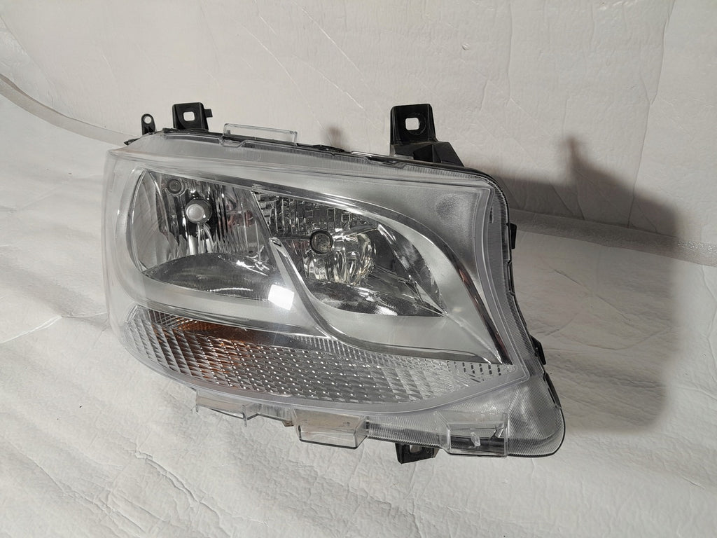 Frontscheinwerfer Mercedes-Benz Sprinter A9109060500 Links Headlight
