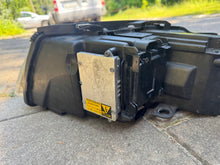 Load image into Gallery viewer, Frontscheinwerfer Audi A8 Xenon Rechts Scheinwerfer Headlight SCH7279661537ga