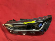 Laden Sie das Bild in den Galerie-Viewer, Frontscheinwerfer Ford Focus 00220632 Links Scheinwerfer Headlight SCH2648138888we