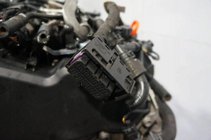 Motor Audi Skoda VW A3 Yeti Passat Cc CFG 2.0 TDI Diesel Engine Unkomplett MOT1717133533wp