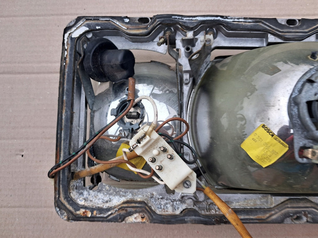 Frontscheinwerfer Mercedes-Benz W116 1168205761 Ein Stück (Rechts oder Links)