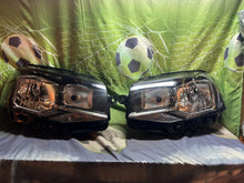 Load image into Gallery viewer, Frontscheinwerfer VW Transporter 7E1941016 7E1941015 LED Ein Satz Headlight SCH6381940255pc