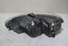 Laden Sie das Bild in den Galerie-Viewer, Frontscheinwerfer Seat Leon Rechts Scheinwerfer Headlight