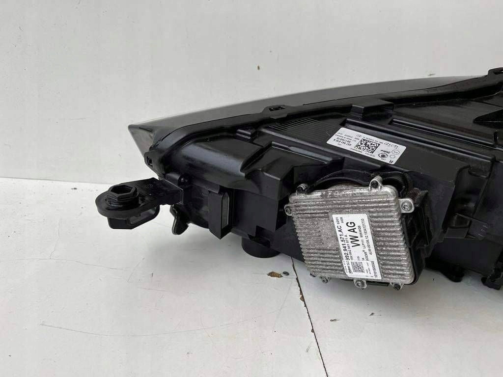 Frontscheinwerfer Skoda Scala 657941016A Ein Stück (Rechts oder Links) Headlight SCH3662646202kh