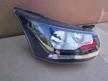 Laden Sie das Bild in den Galerie-Viewer, Frontscheinwerfer Ford Transit GK31-13W029-BA Rechts Scheinwerfer Headlight