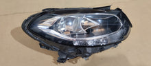 Laden Sie das Bild in den Galerie-Viewer, Frontscheinwerfer Mercedes-Benz W246 A2468600902 Rechts Scheinwerfer Headlight SCH9267395103js