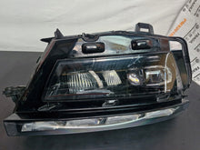 Laden Sie das Bild in den Galerie-Viewer, Frontscheinwerfer Skoda Kamiq Rechts Scheinwerfer Headlight SCH3371544302qr