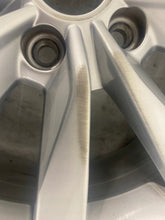 Load image into Gallery viewer, 1x Alufelge 17 Zoll 6.0" 5x112 48ET Glanz Silber 5G0601025K VW Golf Vii FEL2430844157ix