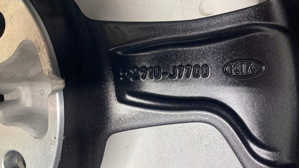 1x Alufelge 16 Zoll 6.5" 5x114.3 40ET 52910-J7700 Kia Xceed Rim Wheel