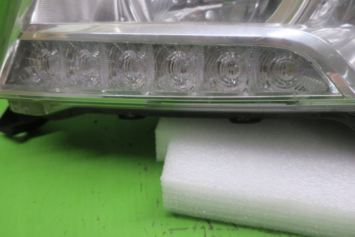 Frontscheinwerfer Toyota Land Cruiser 200 Xenon Links Scheinwerfer Headlight SCH2550994654vv