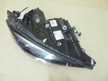 Laden Sie das Bild in den Galerie-Viewer, Frontscheinwerfer Mercedes-Benz W206 A2069067203 LED Rechts Headlight SCH1395951949lq