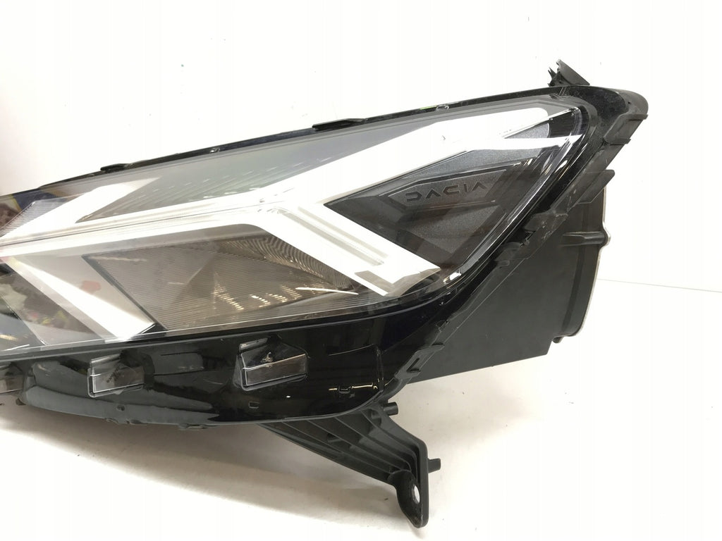 Frontscheinwerfer Dacia Sandero III Logan 260601750R Links Headlight