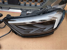 Laden Sie das Bild in den Galerie-Viewer, Frontscheinwerfer Audi A1 82A941034 82A941033 LED Ein Satz Headlight