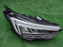 Laden Sie das Bild in den Galerie-Viewer, Frontscheinwerfer Opel Crossland X 39153539 Rechts Scheinwerfer Headlight SCH3682883295uu