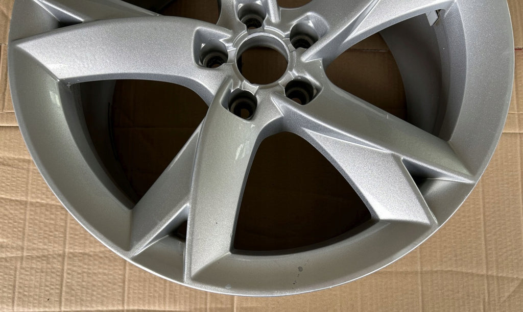 1x Alufelge 19 Zoll 8.5" 5x112 32ET Glanz Silber 8T0601025F Audi A4 B8 Rim Wheel FEL2675640949js