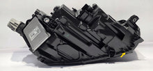 Laden Sie das Bild in den Galerie-Viewer, Frontscheinwerfer Skoda Octavia IV 5E4941015B LED Links Scheinwerfer Headlight SCH8334383787mb