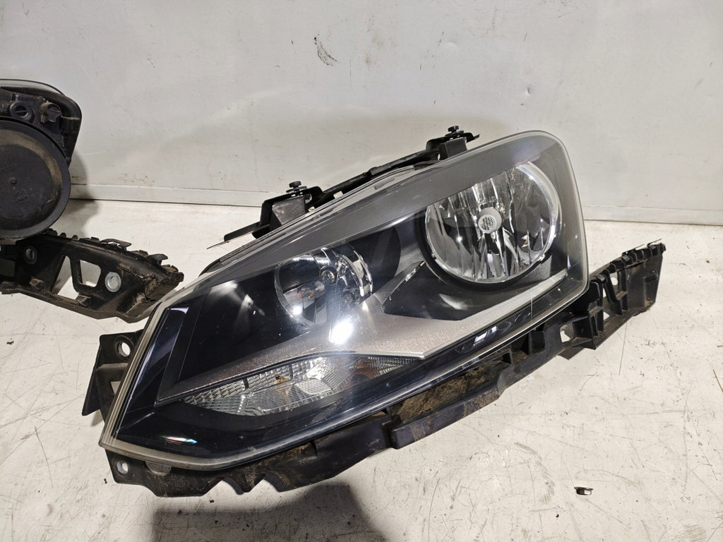 Frontscheinwerfer VW Polo 6r 6R1941008F 6R1941007F Ein Satz Headlight SCH7669074093yt