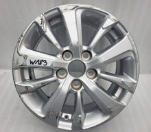 Laden Sie das Bild in den Galerie-Viewer, 1x Alufelge 16 Zoll 6.5" 5x114.3 45ET Glanz Silber 426110DK50 Toyota Yaris Cross FEL5010189840og