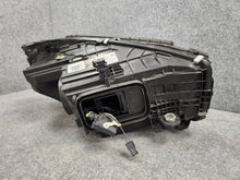 Laden Sie das Bild in den Galerie-Viewer, Frontscheinwerfer Mercedes-Benz W206 A2069068104SCZ LED Links Headlight SCH7840303884wt