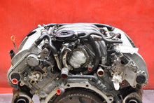 Load image into Gallery viewer, Motor Audi A8 BFM 4.2 335PS 246kW 2002 Benzin Engine Unkomplett