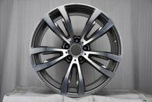 Load image into Gallery viewer, 1x Alufelge 20 Zoll 11.0" 5x120 37ET 7846791 BMW Rim Wheel FEL1276448822wt
