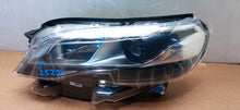 Laden Sie das Bild in den Galerie-Viewer, Frontscheinwerfer Peugeot Expert 1616143780 Xenon Ein Stück (Rechts oder Links) SCH7528413831or