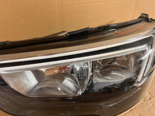 Laden Sie das Bild in den Galerie-Viewer, Frontscheinwerfer Opel Crossland X 462161423 LED Ein Stück (Rechts oder Links) SCH1028317990cy