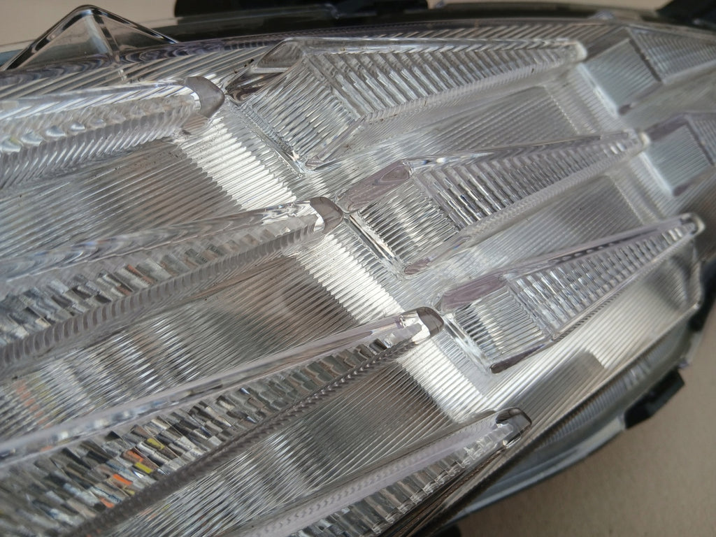 Frontscheinwerfer Hyundai I30 III 92208-G46 92208-G4600 Rechts Headlight SCH2794139242fi