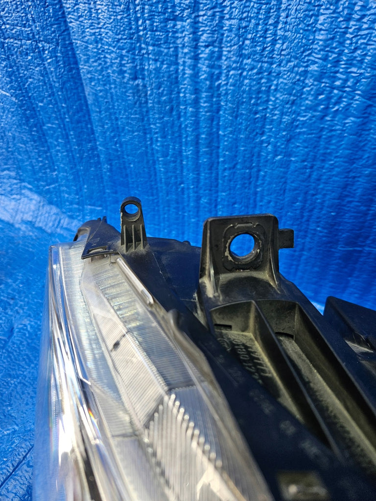 Frontscheinwerfer Mercedes-Benz Sprinter A9109065800 LED Rechts Headlight