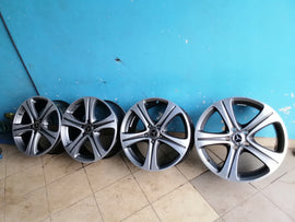 4x Alufelge 18 Zoll 8.0